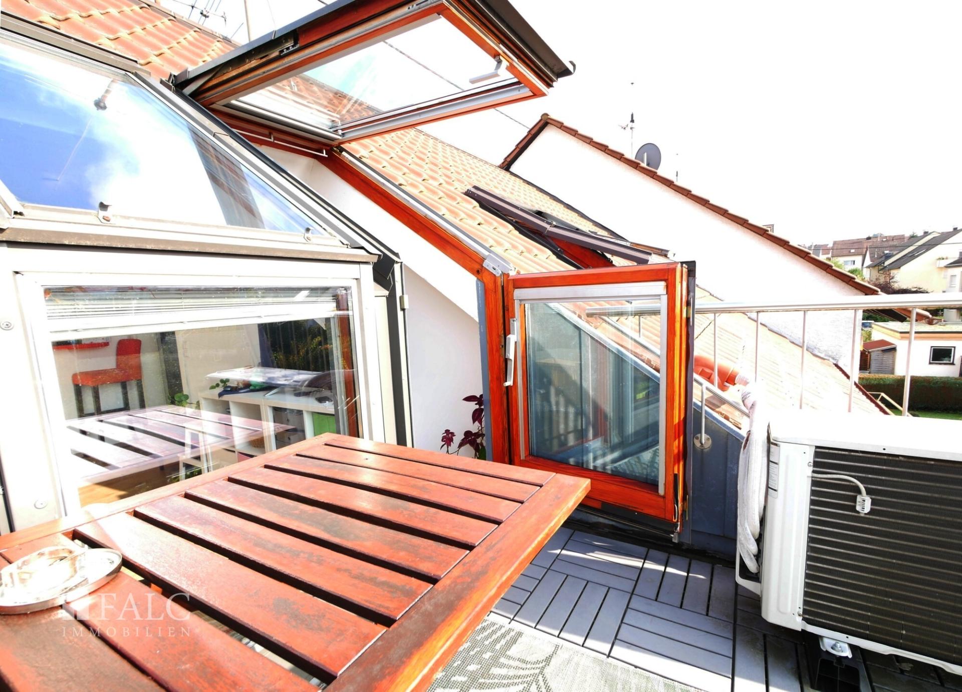 12 Loggia -2